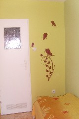 Naklejki na ścianę flora, motyle, listki. 
