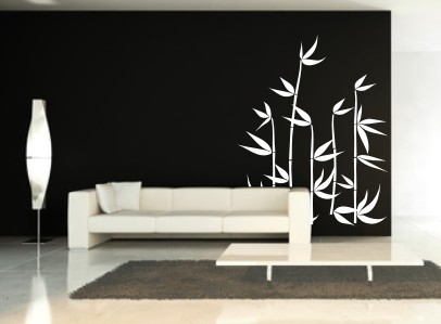 Biała welurowa naklejka na ścianę z farbą lateksową bambusy