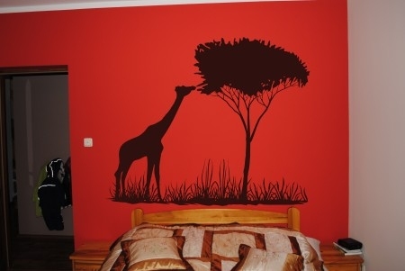 Naklejki welurowe do sypialni drzewo i duża żyrafa